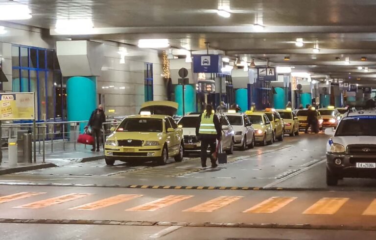 Best Taxi App in Athens 2026: FreeNow, Bolt & Uber Compared