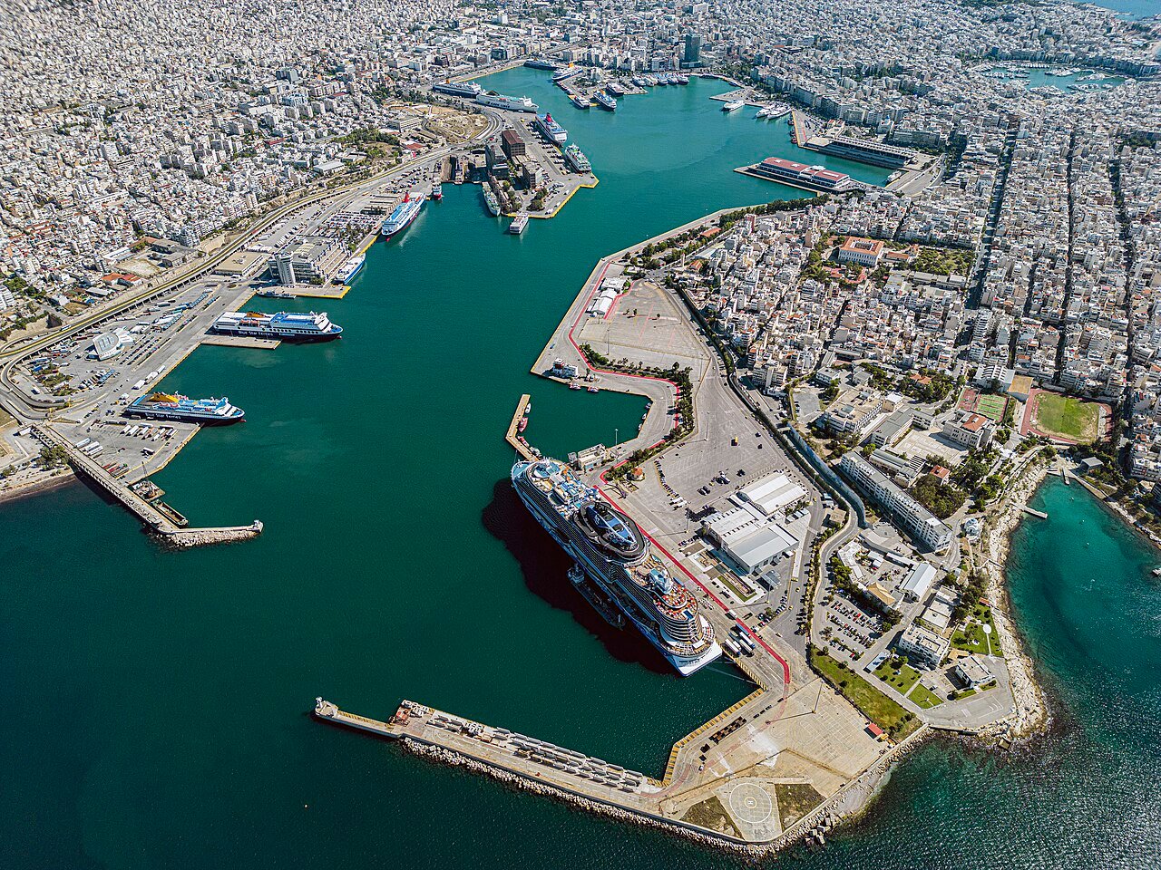 Piraeus Port ferry departures to Greek islands
