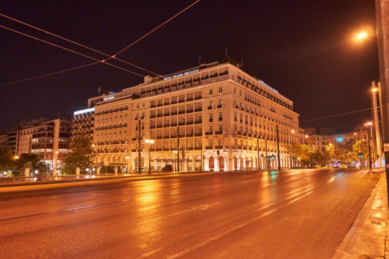 Athens Airport to Hotel Grande Bretagne: Taxi, Metro & Transfer Guide (2026)